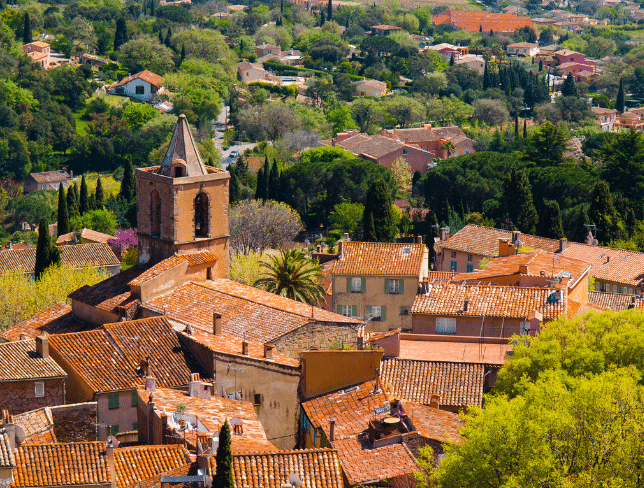 My tour live - visit Village de Grimaud, France